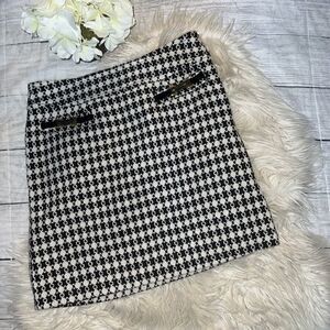 Skirtin’ Around Houndstooth A-Line Wool Blend Skirt Horsebit Black White Sz 4